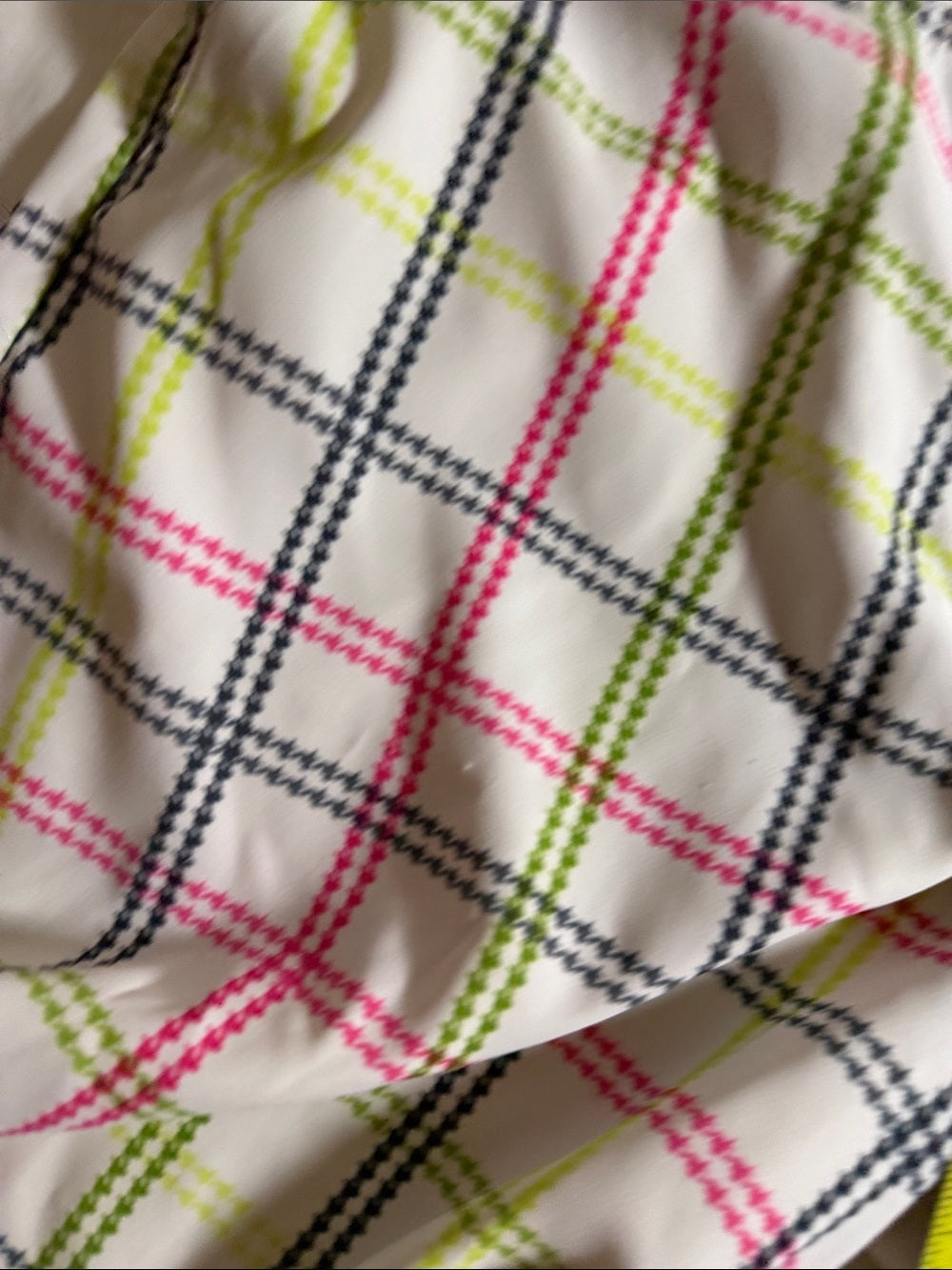 Nike Golf Fit Dry Plaid Bermudas with Pink, Green & Black Checks SZ 2