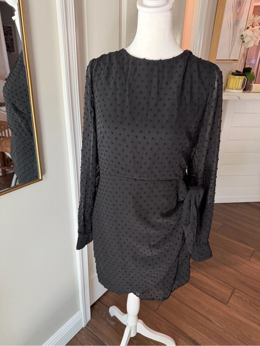 Lulus Much Love Black Swiss Dot Long-Sleeve tie front mini dress SZ medium NWT