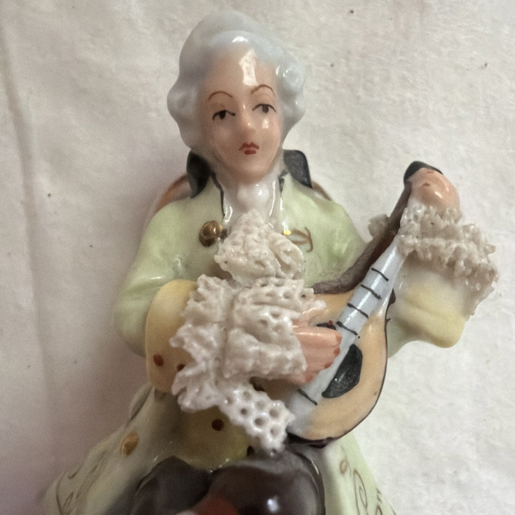Dresden Meissen Germany MUSICIAN Figurine ￼Antique  MINIATURE 3” Very sweet