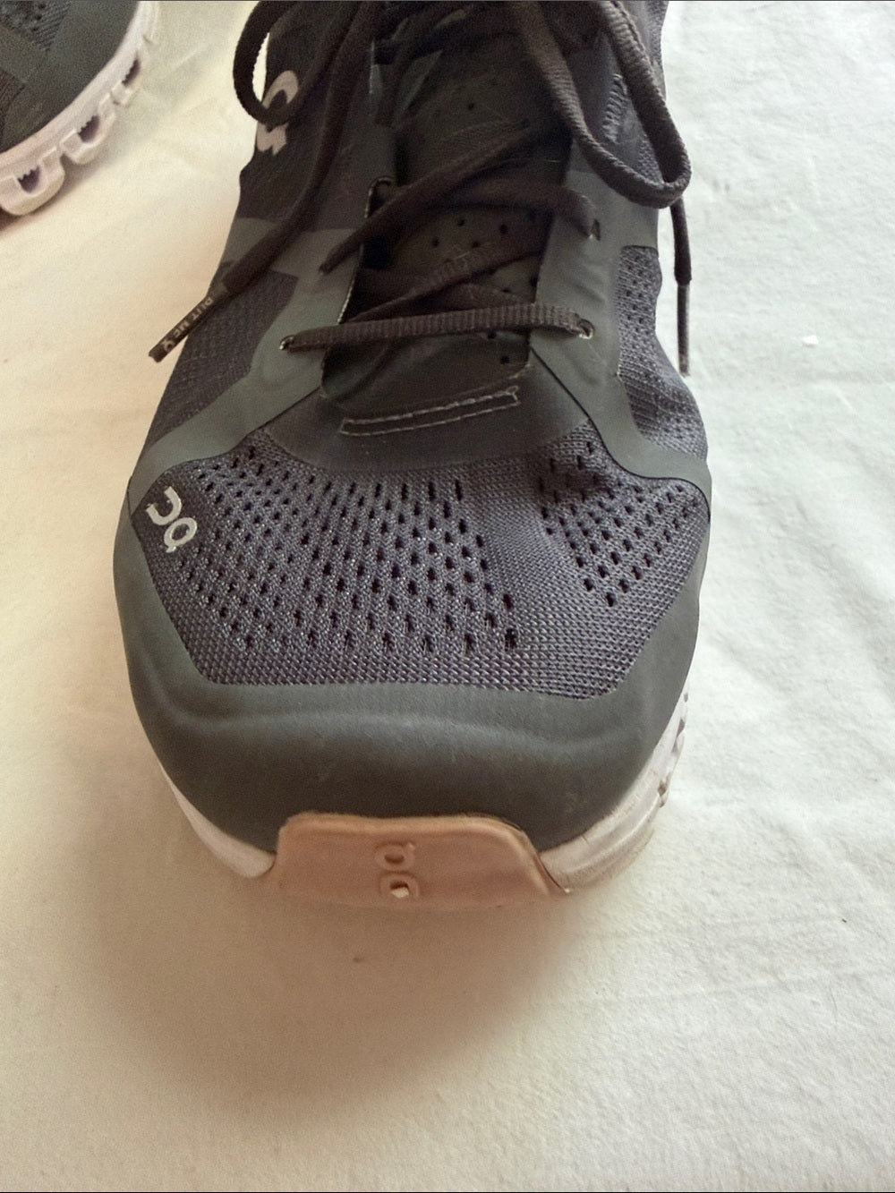 On Running Cloud Women’s Running Shoes - dark grey - size 10