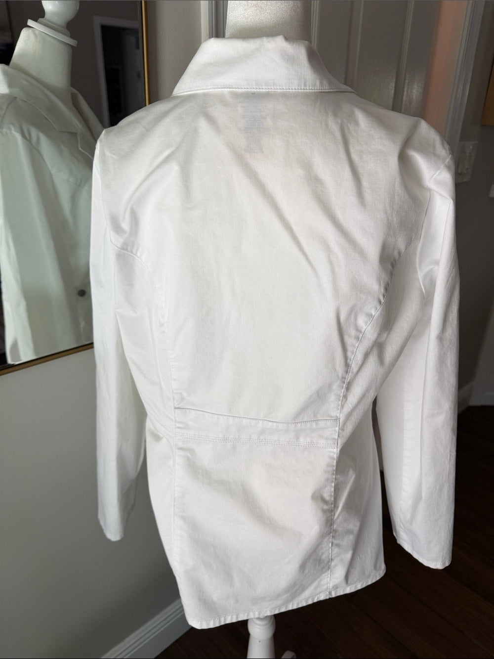 Dickies White Women's Lightweight Lab Nurse Dr aesthetician Jacket