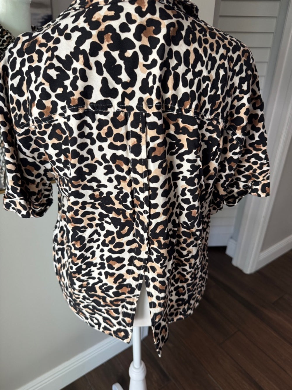 Rose & Olive Leopard Print Button-Down Shirt - Black & Tan