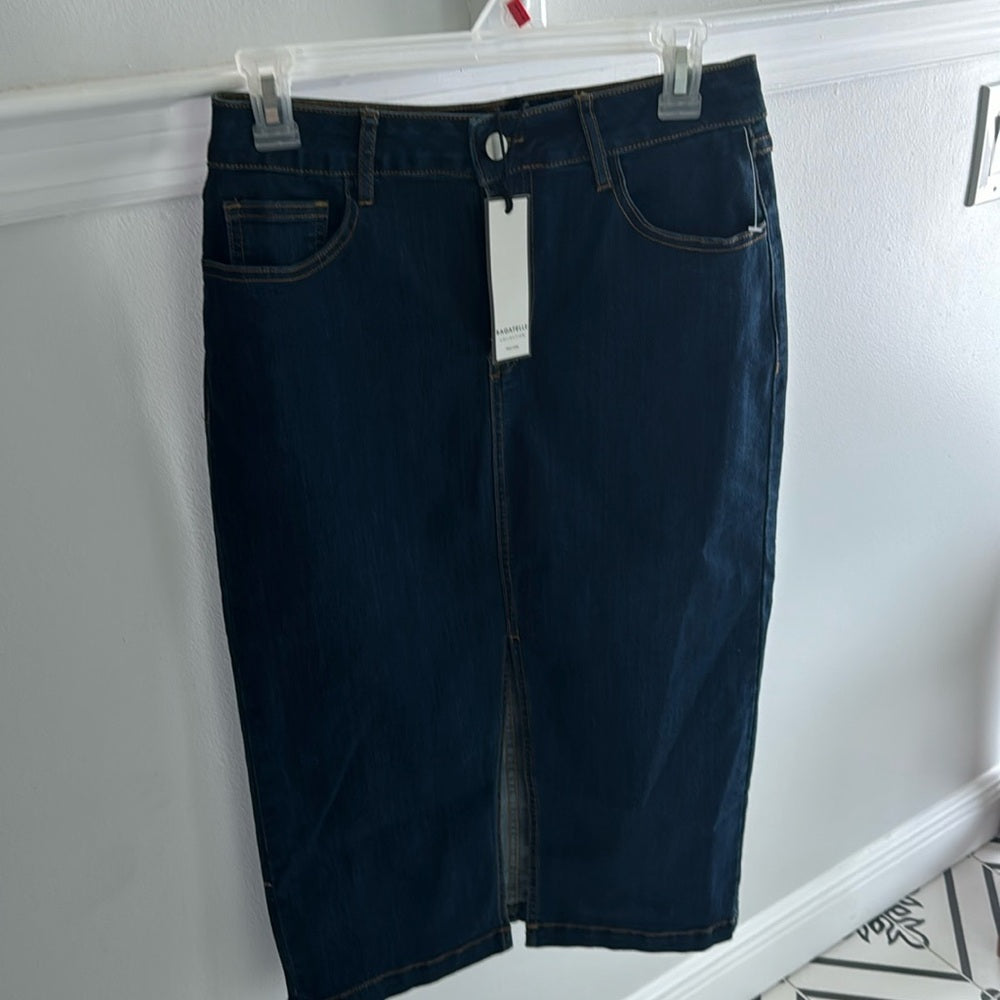 Long jean skirt size 4 brand Bagatelle
