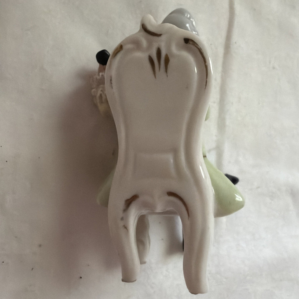 Dresden Meissen Germany MUSICIAN Figurine ￼Antique  MINIATURE 3” Very sweet