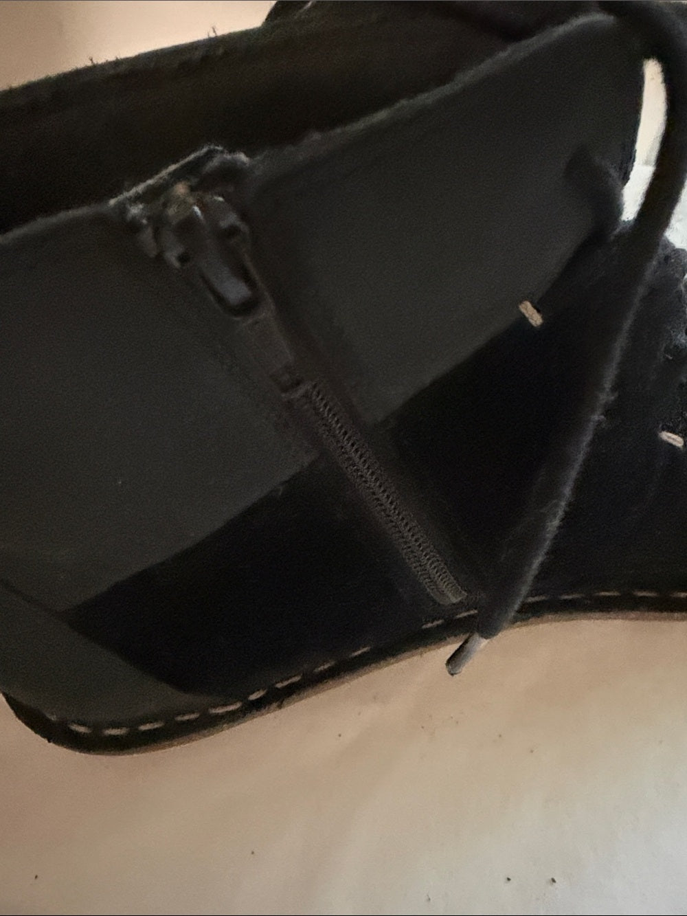 Clark’s Black Lace-Up Suede & Leather Ankle Booties size 9.5
