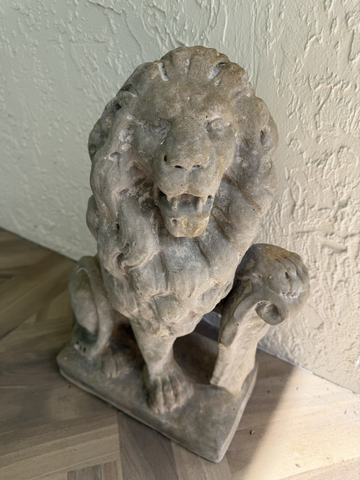 Sitting Guardian Lions -2 VTG concrete Outdoor Garden -BOGO