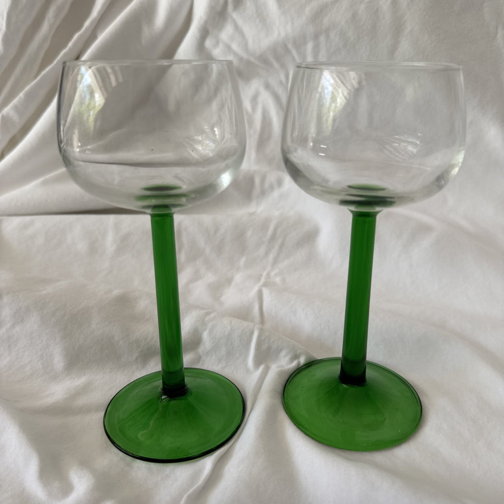 Cristal D'Arques Durand Emerald Green Stem 7" Wine Glass France 1996 - Set of 2