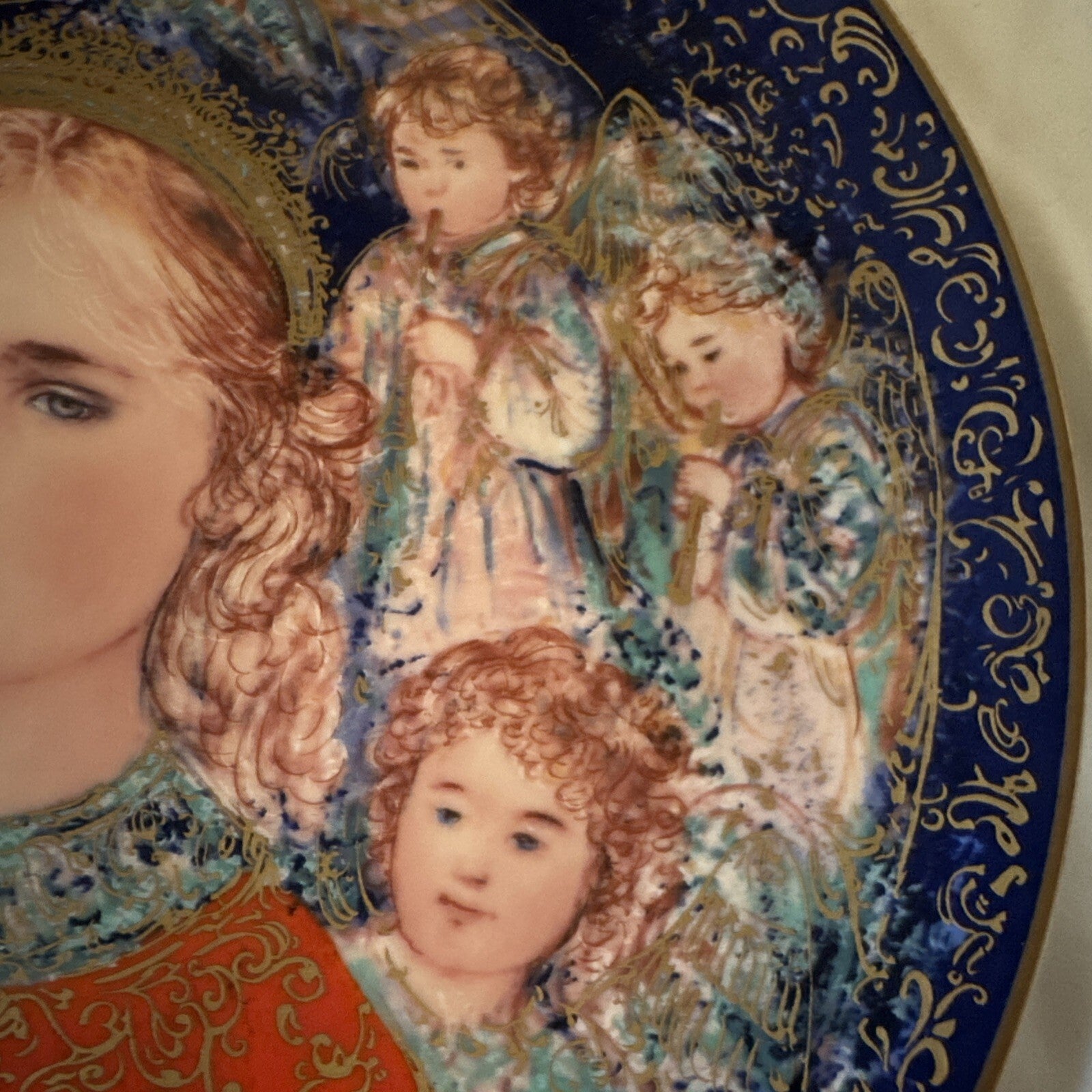 EDNA HIBEL Christmas Plate The Angels' Message limited edition - 1985 Vintage